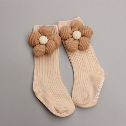 Cute Flower Baby Hat and Socks 2-Piece Set