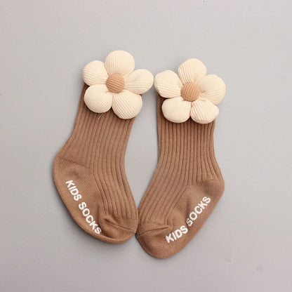 Cute Flower Baby Hat and Socks 2-Piece Set