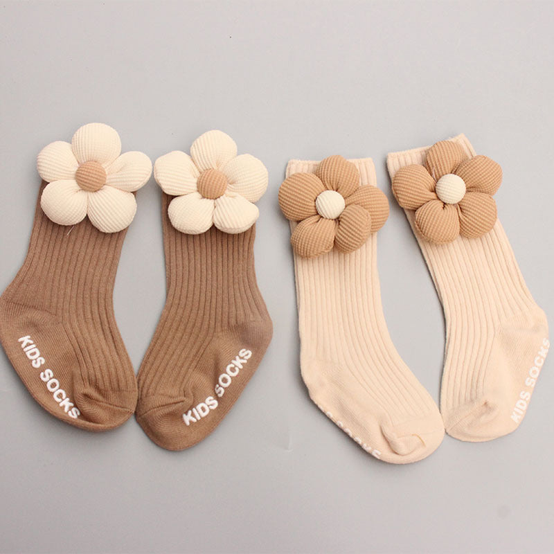 Cute Flower Baby Hat and Socks 2-Piece Set