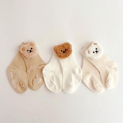 Cute Little Bear Baby Hat and Socks 2-Piece Set