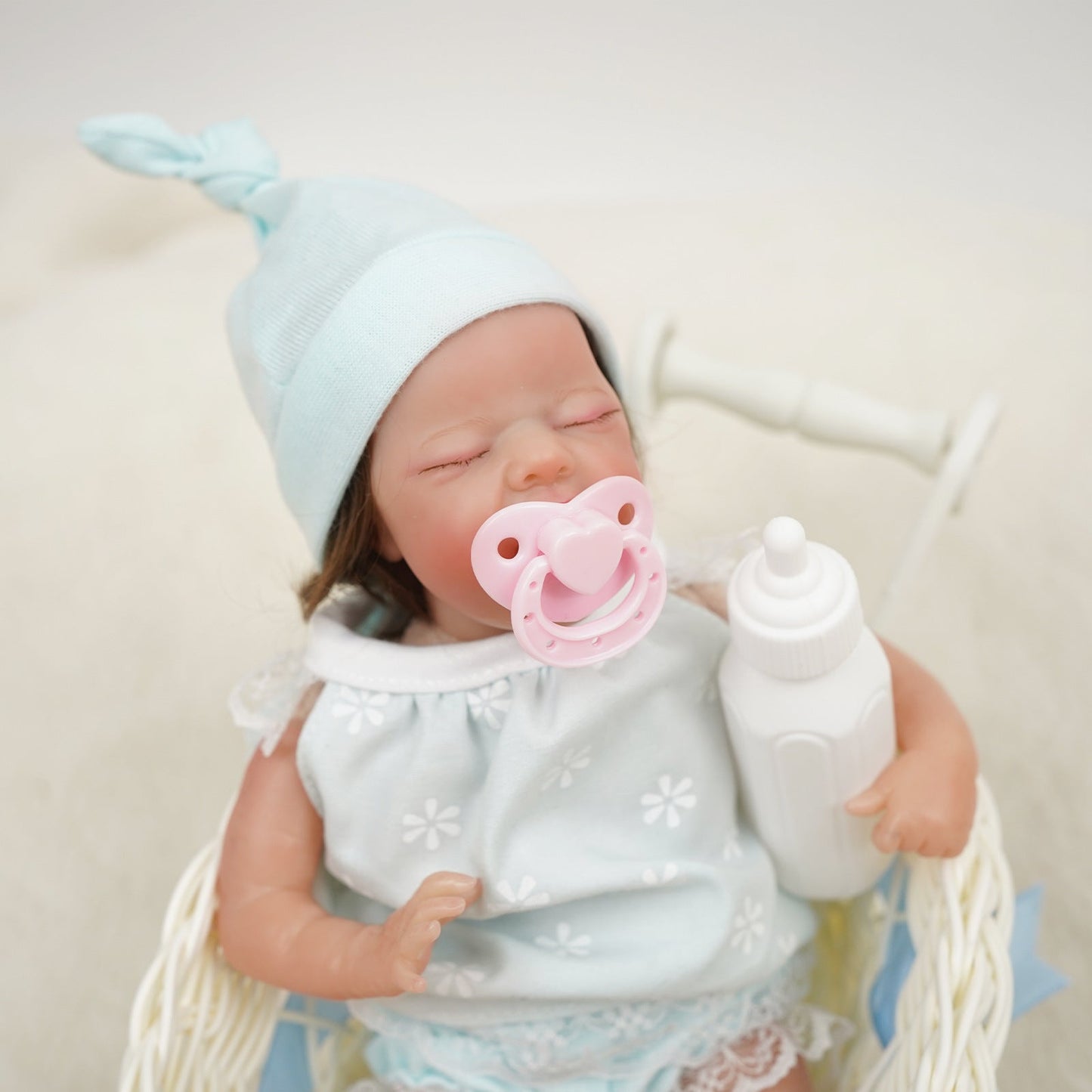 9 Inch Mini Reborn Dolls With Closed Eyes