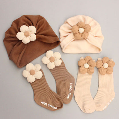 Cute Flower Baby Hat and Socks 2-Piece Set