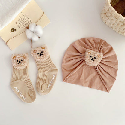 Cute Little Bear Baby Hat and Socks 2-Piece Set