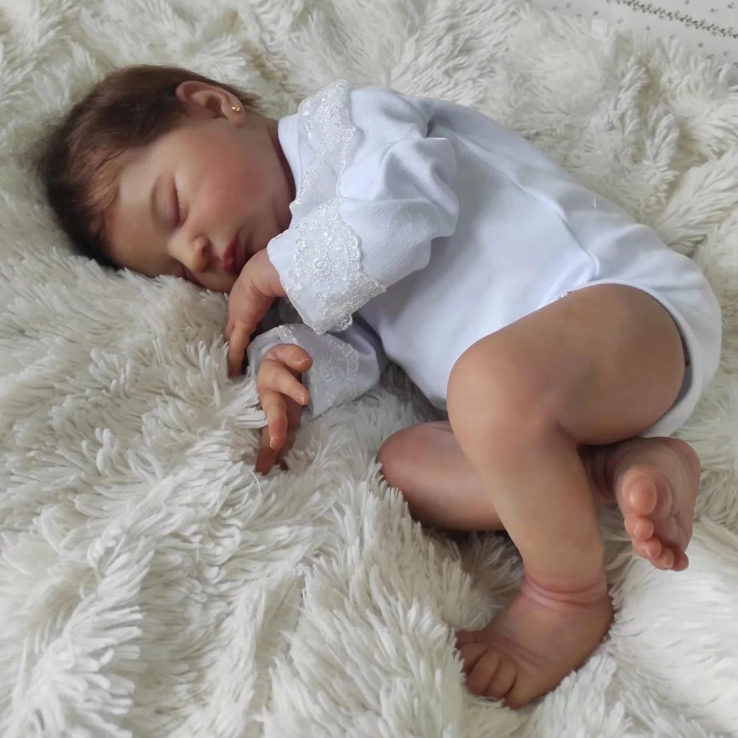 20 Inches Viola Lifelike Closed Eyes Short Hair Reborn Doll-Laura