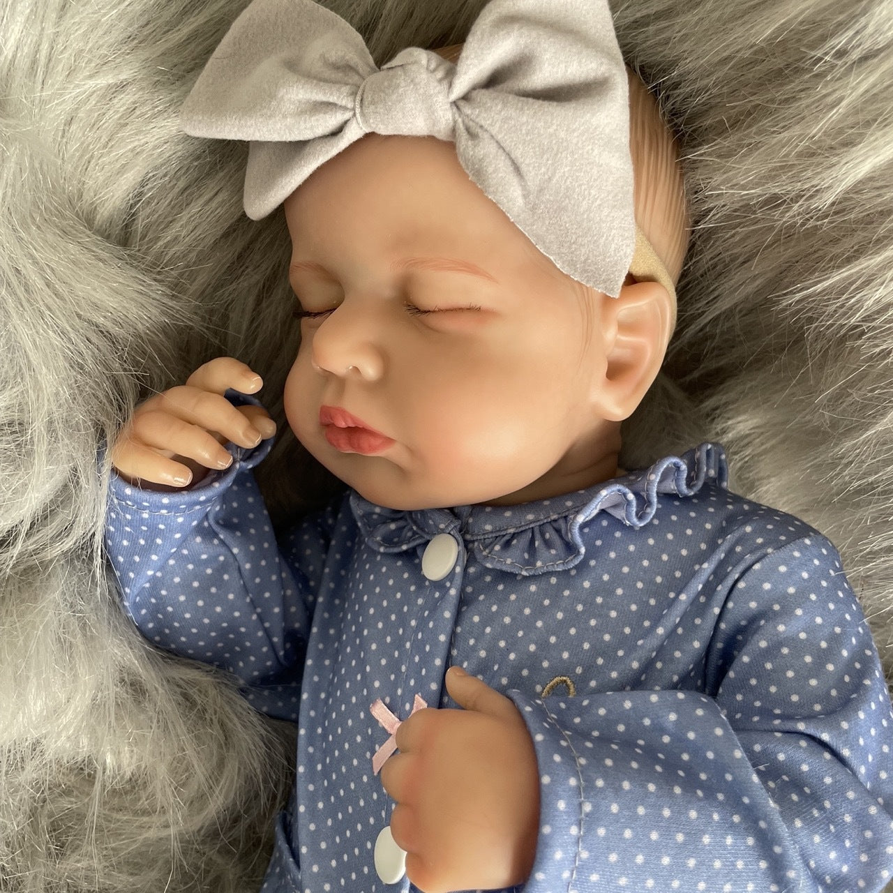 Elvira 20 Inch Sleeping Reborn Dolls With Painted Hair -Loulou