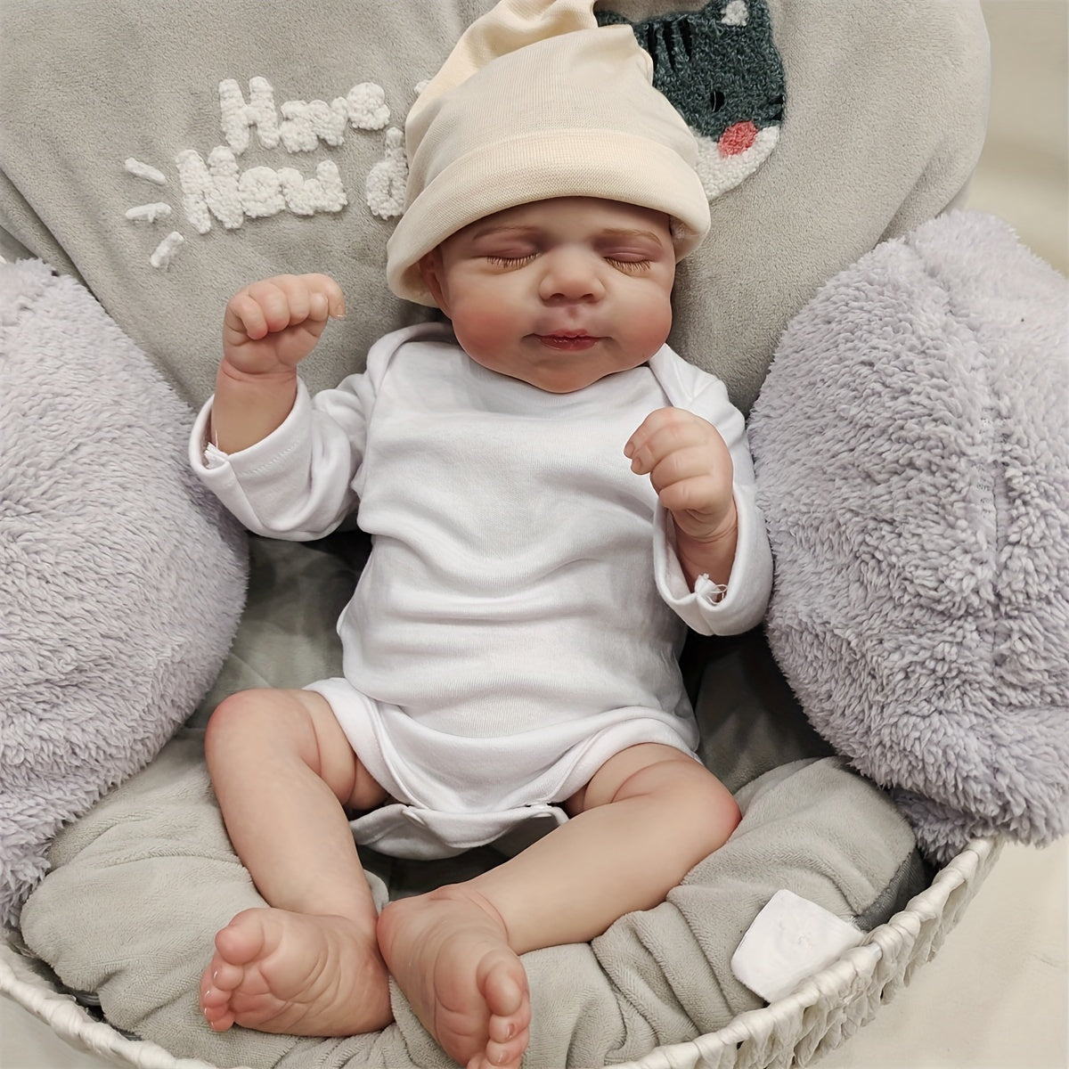 19 Inches Lifelike Closed Eyes Reborn Doll Boys/Girls