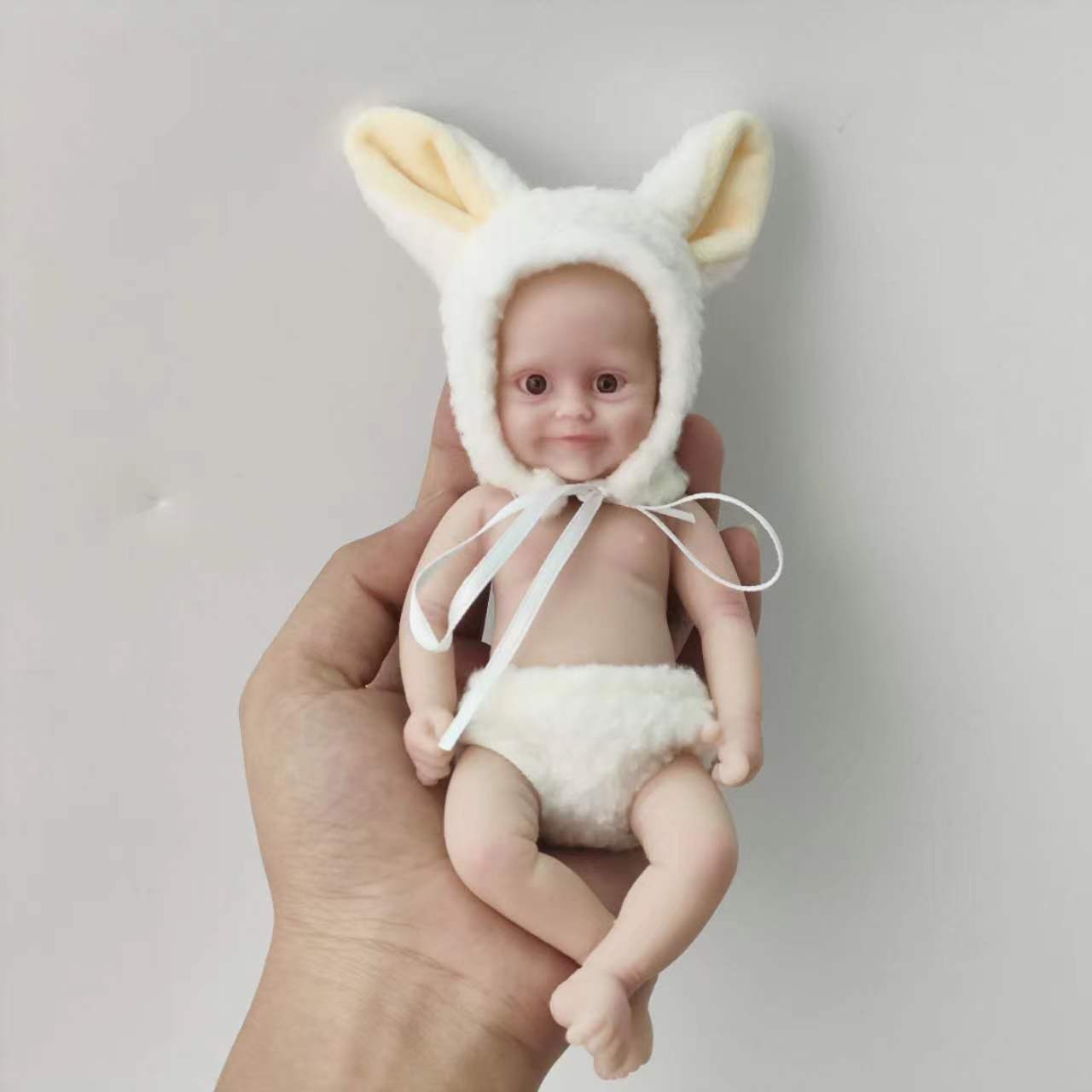 6 inch 15cm Open Eyes Smile Reborn Mini Doll Maddie