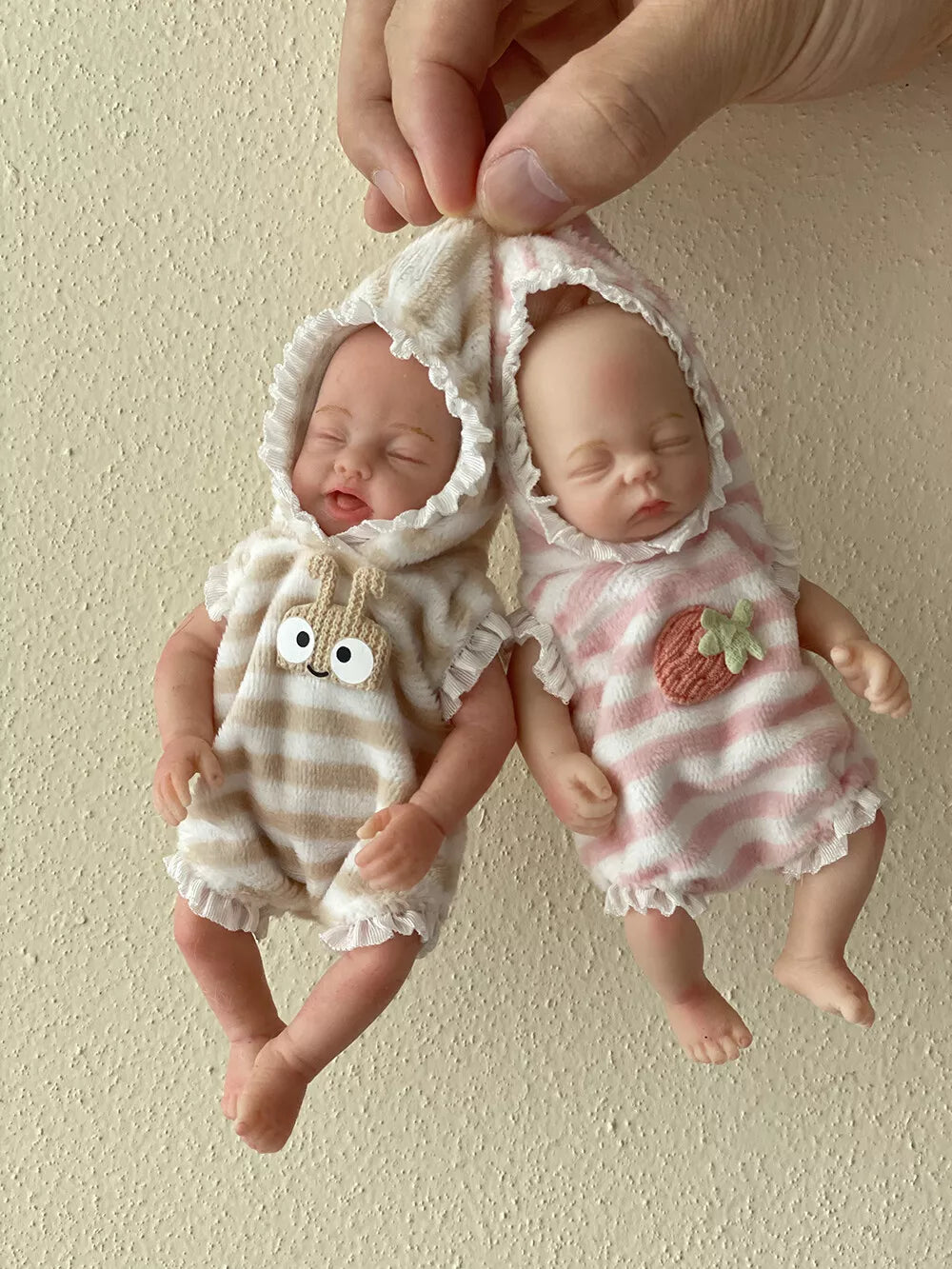 6 inches Closed Eyes Full Silicone Mini Reborn Doll Twins Girls